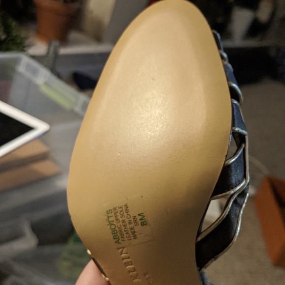 AK bronze and gold peep toe pumps- 8M NWT - Picture 4 of 7